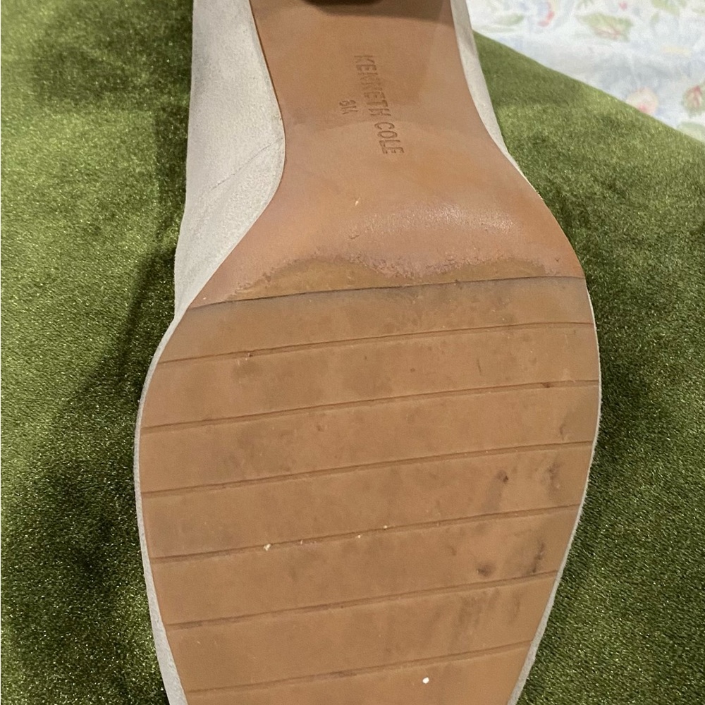 Kenneth Cole Heels - Picture 8 of 8